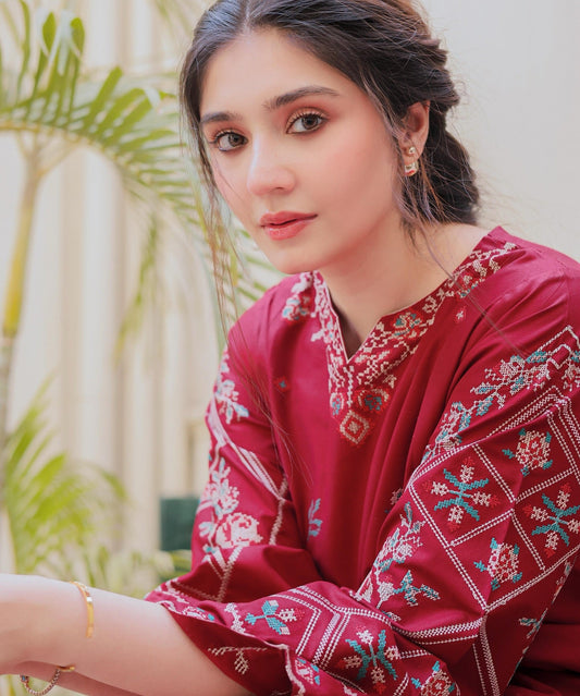 2pc Kayseria Embroidered Lawn Collection D-90